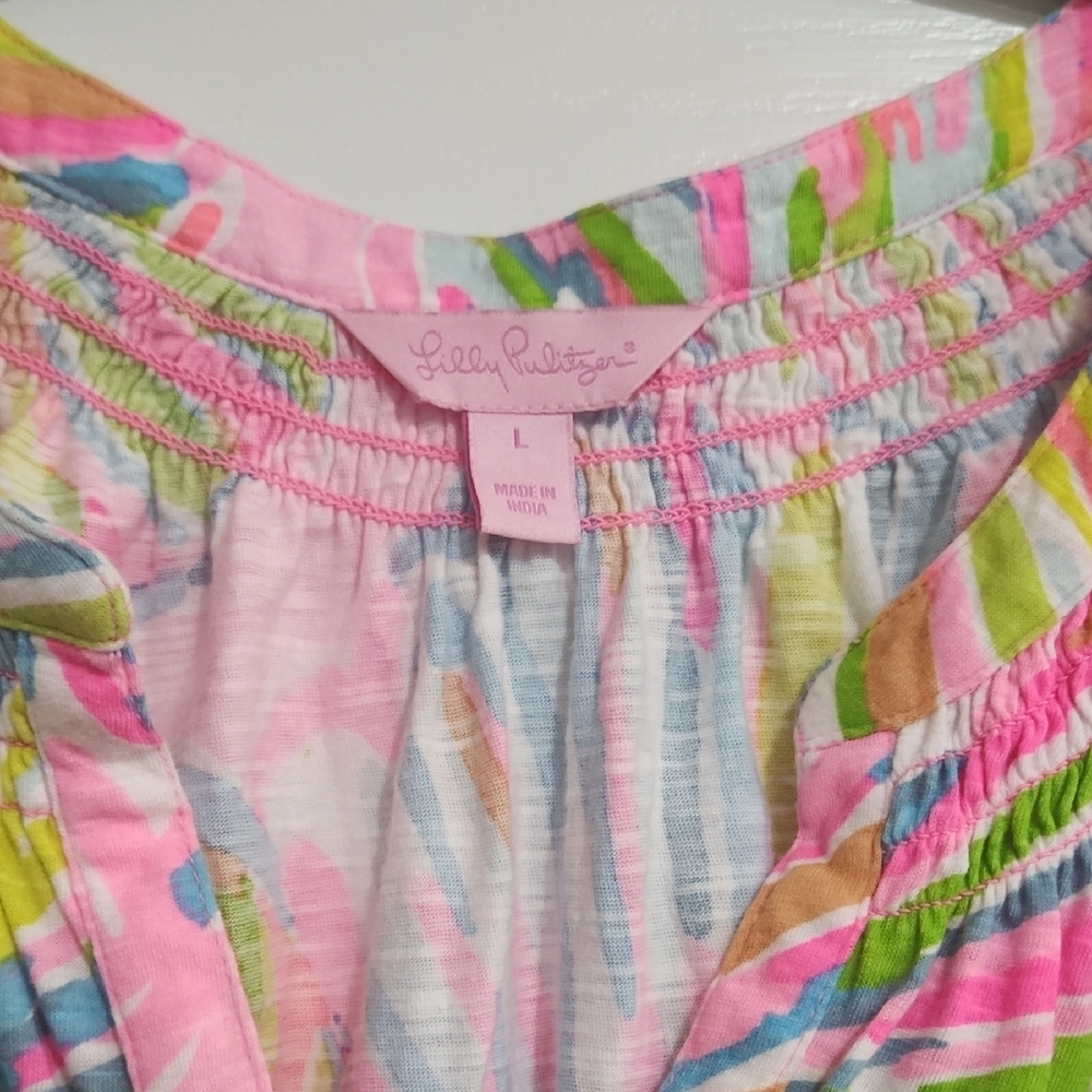 Lilly Pulitizer Essie Smocked Tank Top Size Large - Picture 2 of 4
